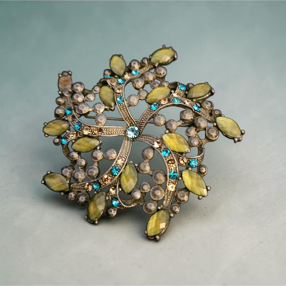 Vintage Starburst Pinwheel Brooch Green Turquoise Rhinestone Silver Tone Pin